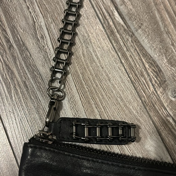 Vintage THOMAS WYLDE Motor Chain SCORPION Black Leather Shoulder Bag Purse - Picture 6 of 13